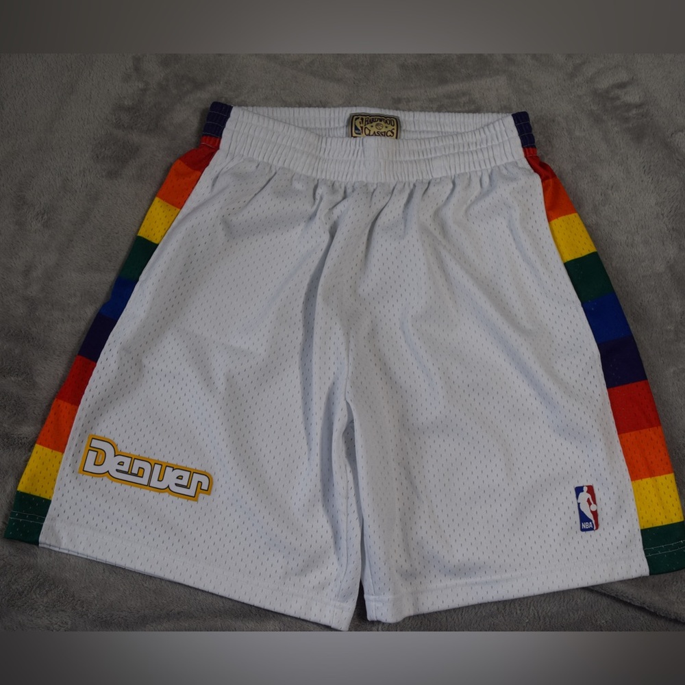 Mitchell n ness Denver nuggets shorts L